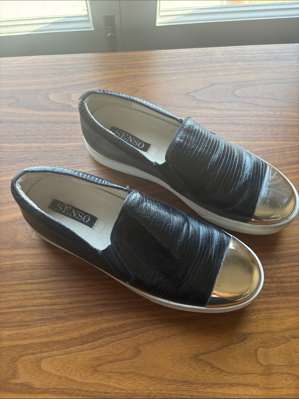 SENSO Black Slip-On Sneakers with Gold Metallic Toe